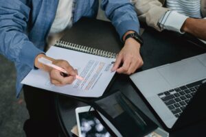 How to Use AI for College Research Projects (2026): A Beginner’s Guide